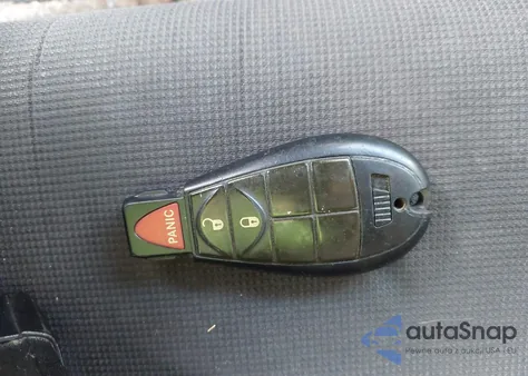 2011 Jeep Grand Cherokee Laredo z USA, uszkodzony, nr VIN 1J4RR4GG8BC572078